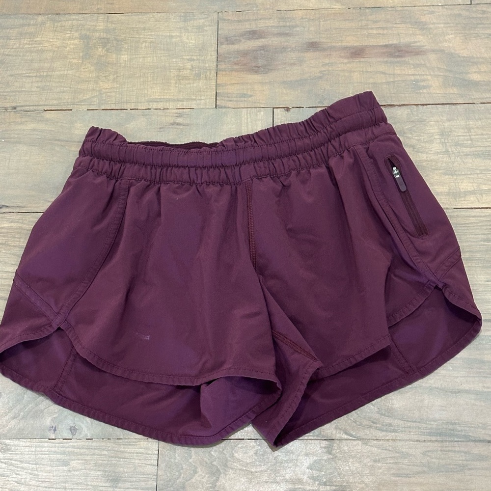 Lululemon 4" Low Rise Tracker shorts Size 12
